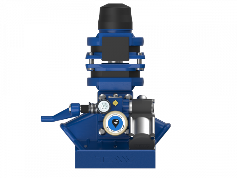 Pneumatically operated drawbar coupling for dolly trailers and trailers with articulated drawbar.