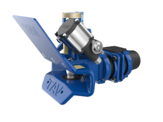 Pneumatically operated coupling for dolly trailers and trailers with articulated drawbar.